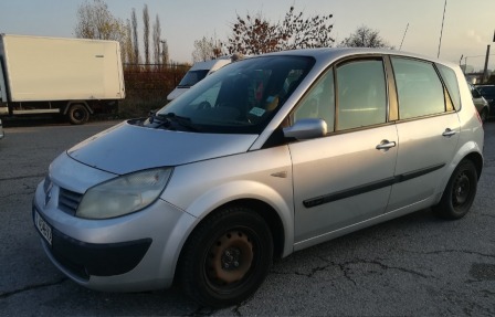 1,900
                    971.45                
                
                    BGN
                    EUR
                
            
                                                            
                    
                
                
                    
                        Renault Scenic                    
                
                
                
                                2003, Бензин, 159000 км.                
                
                                            Десен волан. 
Има леки забележки.