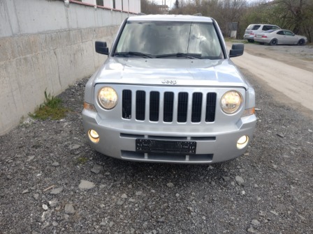 7,700
                    3,936.95                
                
                    BGN
                    EUR
                
            
                                                            
                    
                
                
                    
                        Jeep Patriot 2.0                    
                
                
                
                                2009, Дизел, 246000 км.                
                
                                            Много добро състояние .Нов внос от Италия