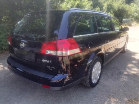 2,500
                    1,278.23                
                
                    BGN
                    EUR
                
            
                                                            
                    
                
                
                    
                        Opel Vectra 2.0DTI-101.                    
                
                
                
                                2004, Дизел, 275464 км.                
                
                                            VIN-W0L0ZCF3541050620