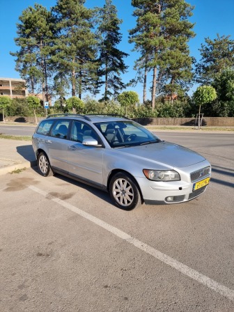 3,999
                    2,044.66                
                
                    BGN
                    EUR
                
            
                                                            
                    
                
                
                    
                        Volvo V50 2.0TDI                    
                
                
                
                                2007, Дизел, 258000 км.                
                
                                            Приличен автомобил