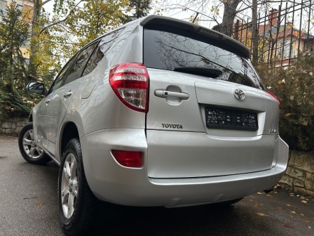 14,250
                    7,285.91                
                
                    BGN
                    EUR
                
            
                                                            
                    
                
                
                    
                        Toyota RAV 4 2.0 D-4D,4Х4                    
                
                
                
                                2010, Дизел, 169499 км.                
                
                                            Не е за вярване колко запазен е автомобилът – всички Ваши очаквания ще бъда…