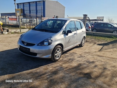 5,100
2,607.59
BGN
EUR
Honda Jazz
2007, Бензин, 159000 км.
Перфектно техническо и визуално състояние, без забележки по интериор и екст… 5,100
2,607.59
BGN
EUR
Honda Jazz
2007, Бензин, 159000 км.
Перфектно техническо и визуално състояние, без забележки по интериор и екст…