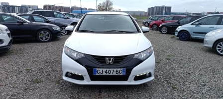 12,700
                    6,493.41                
                
                    BGN
                    EUR
                
            
                                                            
                    
                
                
                    
                        Honda Civic 2.2 – Фейс                    
                
                
                
                                2012, Дизел, 186000 км.                
                
                                            Нов внос от Франция… Отлично работещ двигател както и всички останали сис…