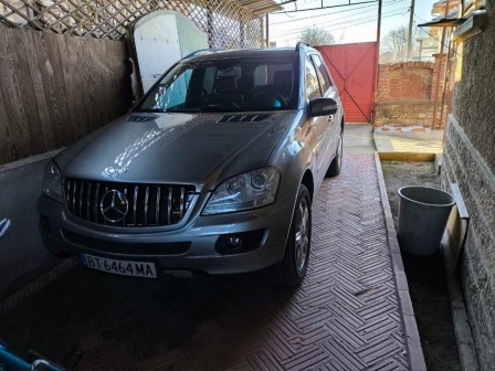 Mercedes-Benz ML 320