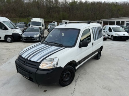 3,500
                    1,789.52                
                
                    BGN
                    EUR
                
            
                                                            
                    
                
                
                    
                        Citroen Berlingo 1.6HDI КЛИМАТИК                    
                
                
                
                                2008, Дизел, 209347 км.                
                
                                            CITROEN BERLINGO
1.6HDI 2008 ГОДИНА
***ВЪЗМОЖНОСТ ЗА ЛИЗИНГ***
Отлично т…