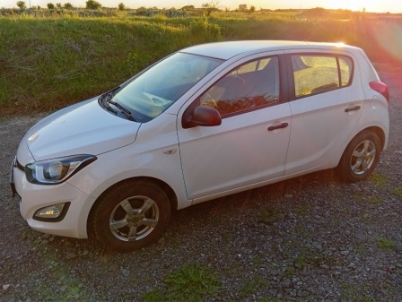 8,990
                    4,596.51                
                
                    BGN
                    EUR
                
            
                                                            
                    
                
                
                    
                        Hyundai i20 Бензин                    
                
                
                
                                2013, Бензин, 121005 км.                
                
                                            Перфектно състояни ! Колата е обслужена  !   !Има застраховка,прегледи !