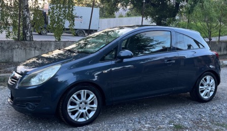 Opel Corsa 1.2i ГАЗ