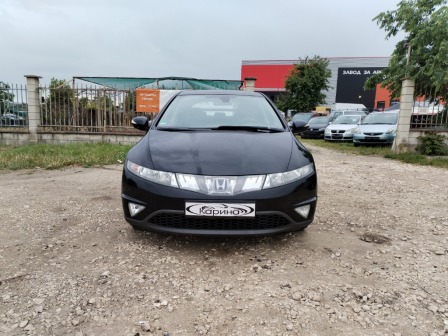 6,500
                    3,323.40                
                
                    BGN
                    EUR
                
            
                                                            
                    
                
                
                    
                        Honda Civic 2.2i-CTDI                    
                
                
                
                                2007, Дизел, 228000 км.                
                
                                            Чудесен компактен автомобил с впечатляваща непреходна визия и модерно излъч…