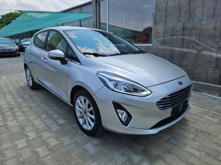 18,500
                    9,458.90                
                
                    BGN
                    EUR
                
            
                                                            
                    
                
                
                    
                        Ford Fiesta 1.1i                    
                
                
                
                                2020, Газ/Бензин, 82000 км.                
                
                                            Автокъща „СОЦИАЛКАРС“ предоставя за своите клиенти следните услуги:
– Кред…