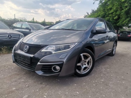 14,999
                    7,668.87                
                
                    BGN
                    EUR
                
            
                                                            
                    
                
                
                    
                        Honda Civic 1.6 / NAVI                    
                
                
                
                                2015, Дизел, 190000 км.                
                
                                            Изключително запазен, неразличим от НОВ! На реални километри и година! ПЕРФ…