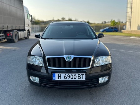 8,900
4,550.50
BGN
EUR
Skoda Octavia 1.9
2006, Дизел, 290000 км.
Автомобила е в перфектно техническо и визуално състояние, без технически пр… 8,900
4,550.50
BGN
EUR
Skoda Octavia 1.9
2006, Дизел, 290000 км.
Автомобила е в перфектно техническо и визуално състояние, без технически пр…