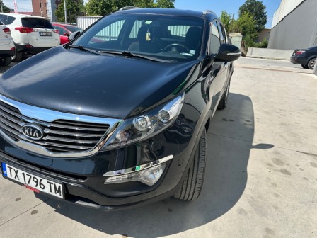 17,700
                    9,049.87                
                
                    BGN
                    EUR
                
            
                                                            
                    
                
                
                    
                        Kia Sportage 2.0 CRDI                    
                
                
                
                                2012, Дизел, 151000 км.                
                
                                            Автомобила е в топ състояние, всичко по автомобила работи без проблемно .По…