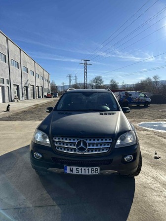 Mercedes-Benz ML 320