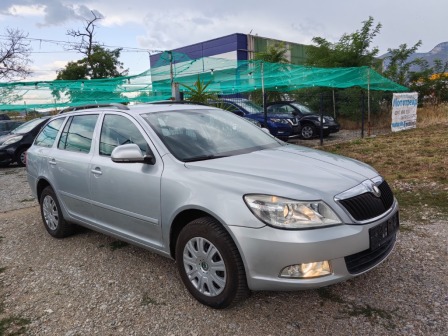 6,200
                    3,170.01                
                
                    BGN
                    EUR
                
            
                                                            
                    
                
                
                    
                        Skoda Octavia 1.9 tdi 105ps                    
                
                
                
                                2009, Дизел, 230000 км.                
                
                                            Нов внос,работещ климатик,два ключа,автоматични дневни светлини,борд компют…