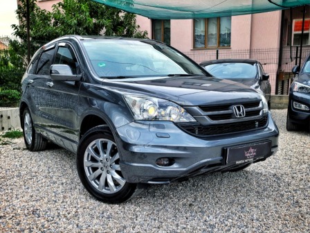 21,500
                    10,992.78                
                
                    BGN
                    EUR
                
            
                                                            
                    
                
                
                    
                        Honda CR-V Fecelift                    
                
                
                
                                2011, Бензин, 192000 км.                
                
                                            Нов Внос.