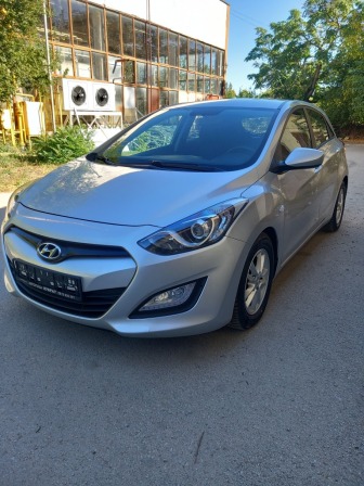 14,700
                    7,515.99                
                
                    BGN
                    EUR
                
            
                                                            
                    
                
                
                    
                        Hyundai i30 1.6 CRDI                    
                
                
                
                                2014, Дизел, 223000 км.                
                
                                            Изключително запазен