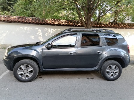 14,850
                    7,592.68                
                
                    BGN
                    EUR
                
            
                                                            
                    
                
                
                    
                        Dacia Duster 1.6 газ /бензин                    
                
                
                
                                2014, Газ/Бензин, 198000 км.                
                
                                            Напълно обслужен автомобил (ремъци, ролки, масла, филтри, накладки-предни и…