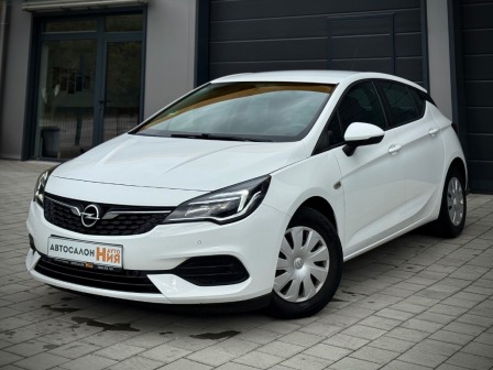18,900
                    9,663.42                
                
                    BGN
                    EUR
                
            
                                                            
                    
                
                
                    
                        Opel Astra 1.2i CarPlay                    
                
                
                
                                2020, Бензин, 88000 км.                
                
                                            Нов внос в перфектно състояние! Реални километри, които могат да бъдат дока…