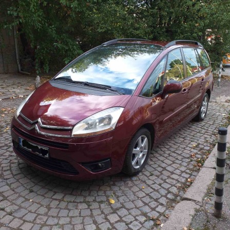 4,250
                    2,172.99                
                
                    BGN
                    EUR
                
            
                                                            
                    
                
                
                    
                        Citroen Grand C4 Picasso 1.8GAZ                    
                
                
                
                                2008, Газ/Бензин, 296000 км.                
                
                                            Всичко платено,в добро състояние.Нови зимни гуми.
