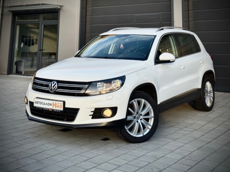 18,500
                    9,458.90                
                
                    BGN
                    EUR
                
            
                                                            
                    
                
                
                    
                        VW Tiguan 2.0TDI 4Motion                    
                
                
                
                                2012, Дизел, 193000 км.                
                
                                            Нов внос с много добро състояние! Всичко по джипът работи! Съдействие при р…