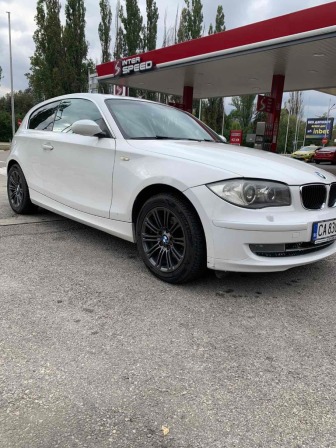 7,300
                    3,732.43                
                
                    BGN
                    EUR
                
            
                                                            
                    
                
                
                    
                        BMW 118 1.8d                    
                
                
                
                                2008, Дизел, 305000 км.                
                
                                            Колата е с нови зимни гуми и джанти. Има и комплект лети джанти 17 цола с х…