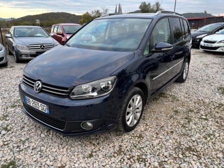 13,300
                    6,800.18                
                
                    BGN
                    EUR
                
            
                                                            
                    
                
                
                    
                        VW Touran 1.4Tsi 7-места                    
                
                
                
                                2011, Бензин, 195000 км.                
                
                                            Перфектен Технически и Визуално!!!
Внос Франция с валидни номера за придви…