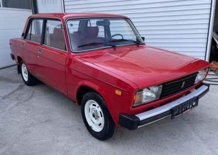 7,499
                    14,666.77                
                
                    EUR
                    BGN
                
            
                                                            
                    
                
                
                    
                        Lada 2105                    
                
                
                
                                1983, Бензин, 59000 км.                
                
                                            Лада 2105 от първата серия на модела, производство 1983г. Много рядка. Ориг…