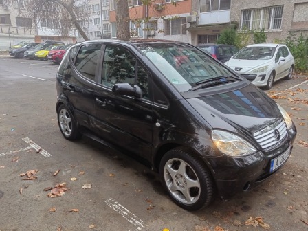 1,999
                    1,022.07                
                
                    BGN
                    EUR
                
            
                                                            
                    
                
                
                    
                        Mercedes-Benz A 190 125                    
                
                
                
                                1999, Бензин, 240069 км.                
                
                                            здравейте продавам този автомобил във добро състояние подгрев на седалки ра…