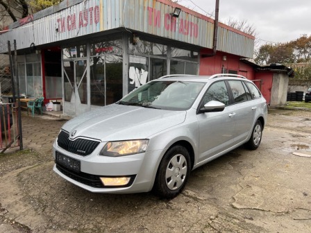 12,333
                    6,305.76                
                
                    BGN
                    EUR
                
            
                                                            
                    
                
                
                    
                        Skoda Octavia 1.6TDI 110kc                    
                
                
                
                                2014, Дизел, 234000 км.                
                
                                            Нов внос много стегнат и икономичен автомобил всички системи работят по нег…