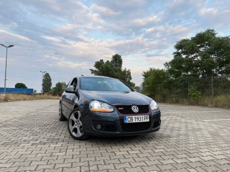 8,800
                    4,499.37                
                
                    BGN
                    EUR
                
            
                                                            
                    
                
                
                    
                        VW Golf 5 1.9 TDI                    
                
                
                
                                2005, Дизел, 245000 км.                
                
                                            Здравейте
Продавам си личният автомобил, а именно VW Golf 5(09.07.2005г. п…