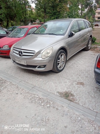 Mercedes-Benz R 320