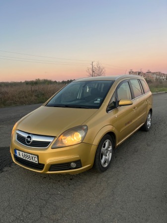 3,500
                    1,789.52                
                
                    BGN
                    EUR
                
            
                                                            
                    
                
                
                    
                        Opel Zafira 1.9 cdi                    
                
                
                
                                2006, Дизел, 384000 км.                
                
                                            Колата е закупена от първи собственик , използвана е само за трансферни усл…