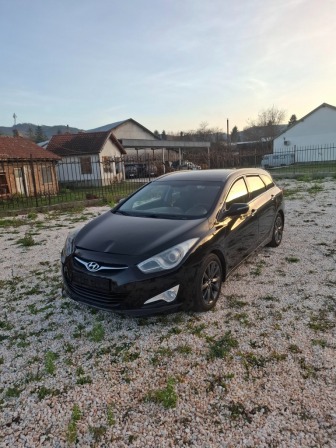 8,700
                    4,448.24                
                
                    BGN
                    EUR
                
            
                                                            
                    
                
                
                    
                        Hyundai i40 1.7CRDI АВТОМАТ                    
                
                
                
                                2012, Дизел, 290000 км.                
                
                                            Нов внос от Италия.Външни забележки.