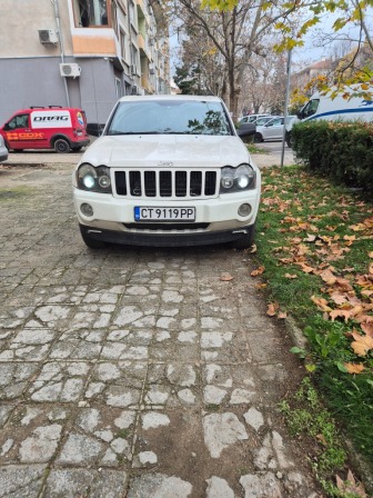 Jeep Grand Cherokee Laredo