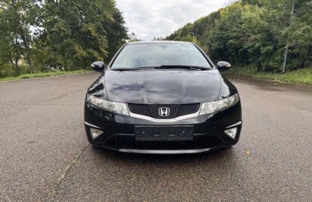 8,500
                    4,345.98                
                
                    BGN
                    EUR
                
            
                                                            
                    
                
                
                    
                        Honda Civic 1,4i SPORT                    
                
                
                
                                2008, Бензин, 200000 км.                
                
                                            Очакван внос