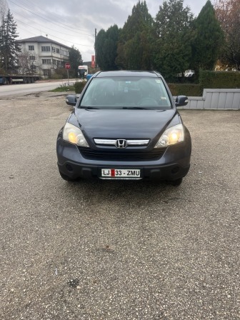 10,700
                    5,470.82                
                
                    BGN
                    EUR
                
            
                                                            
                    
                
                
                    
                        Honda CR-V 2.2                    
                
                
                
                                2009, Дизел, 260000 км.                
                
                                            В добро състояние Във видът в коитое пристигнала без корекции
