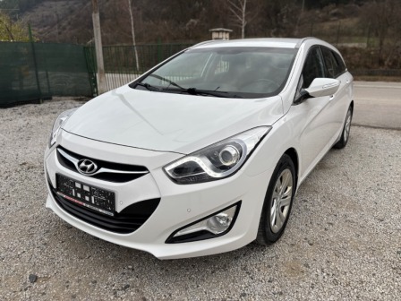 14,500
                    7,413.73                
                
                    BGN
                    EUR
                
            
                                                            
                    
                
                
                    
                        Hyundai i40 1.7 CRDI                    
                
                
                
                                2015, Дизел, 150000 км.                
                
                                            Нов внос от официално представителство на марката в Австрия. Безупречно със…