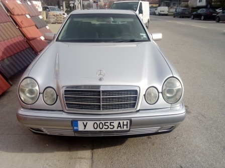 Mercedes-Benz E 220 CDI