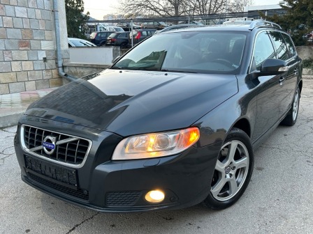 11,990
                    6,130.39                
                
                    BGN
                    EUR
                
            
                                                            
                    
                
                
                    
                        Volvo V70 2.0D XENON                    
                
                
                
                                2011, Дизел, 191000 км.                
                
                                            Volvo V70 2.0 D3 Summum 163к.с. ЕВРО 5  FULL 
Отлично техническо и визуалн…