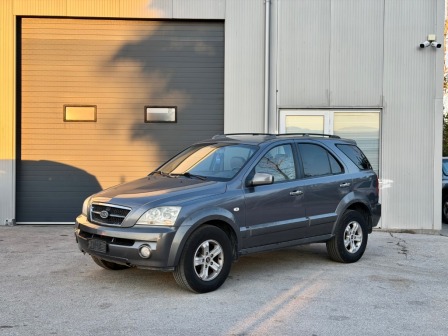 6,300
                    3,221.14                
                
                    BGN
                    EUR
                
            
                                                            
                    
                
                
                    
                        Kia Sorento 2.5CRDI 4×4                    
                
                
                
                                2004, Дизел, 129150 км.                
                
                                            Джипа е в много добро състояние , с дребни забележки отвън.
Няма абсолютно…