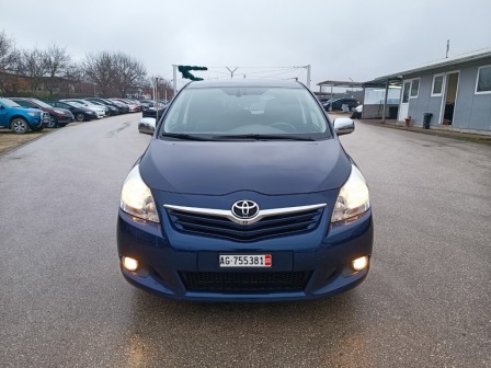 13,500
                    6,902.44                
                
                    BGN
                    EUR
                
            
                                                            
                    
                
                
                    
                        Toyota Verso 1.8i-ШВЕЙЦАРИЯ                    
                
                
                
                                2010, Бензин, 189800 км.                
                
                                            НОВ ВНОС ШВЕЙЦАРИЯ!!!189800км-РЕАЛНИ!!!КАТО НОВА,1собственик!!!ПРЕКРАСЕН ИН…