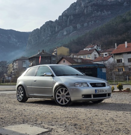 Audi S3 1.8т