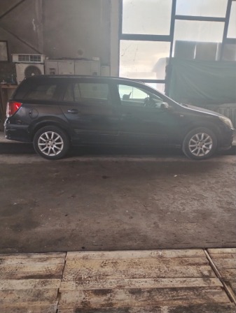 Opel Astra H