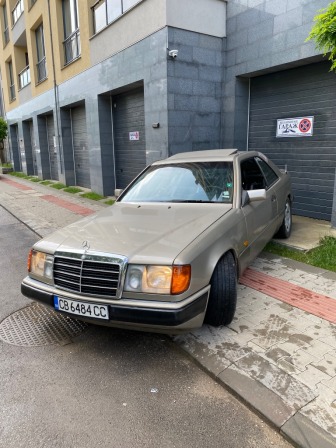Mercedes-Benz 124 2.3