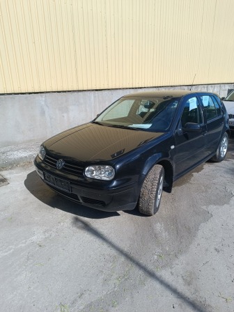 VW Golf 1.9