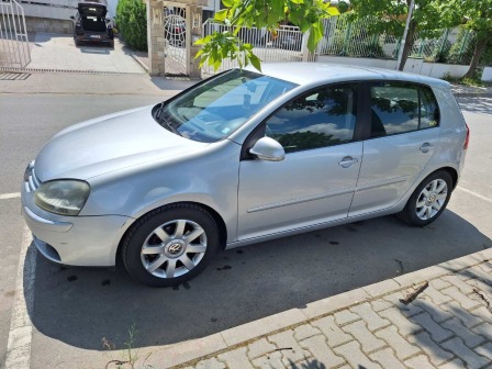 VW Golf 1.6 FSI