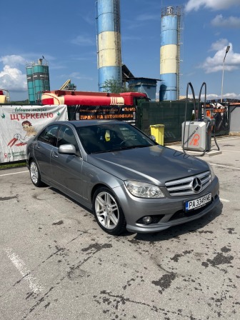 Mercedes-Benz C 220