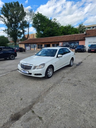 Mercedes-Benz E 200 2.2cdi