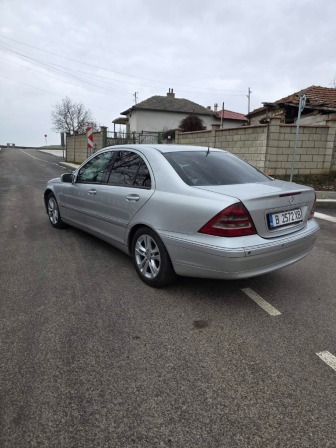 Mercedes-Benz C 270 2.7CDI