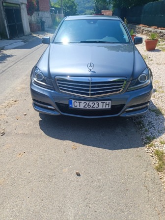 Mercedes-Benz C 220 2.20